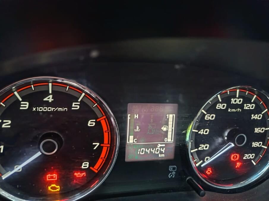 MITSUBISHI L-200 2019 100.000 Kms.