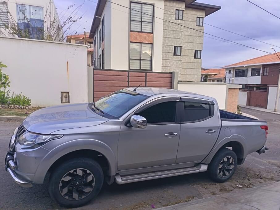 MITSUBISHI L-200 2019 100.000 Kms.
