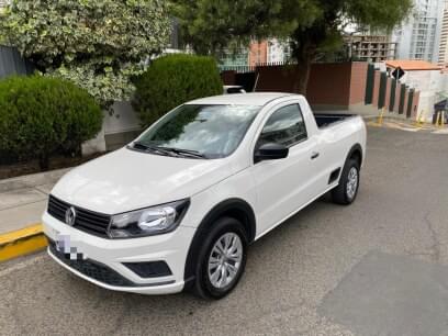 VOLKSWAGEN SAVEIRO 2023 10.800 Kms.