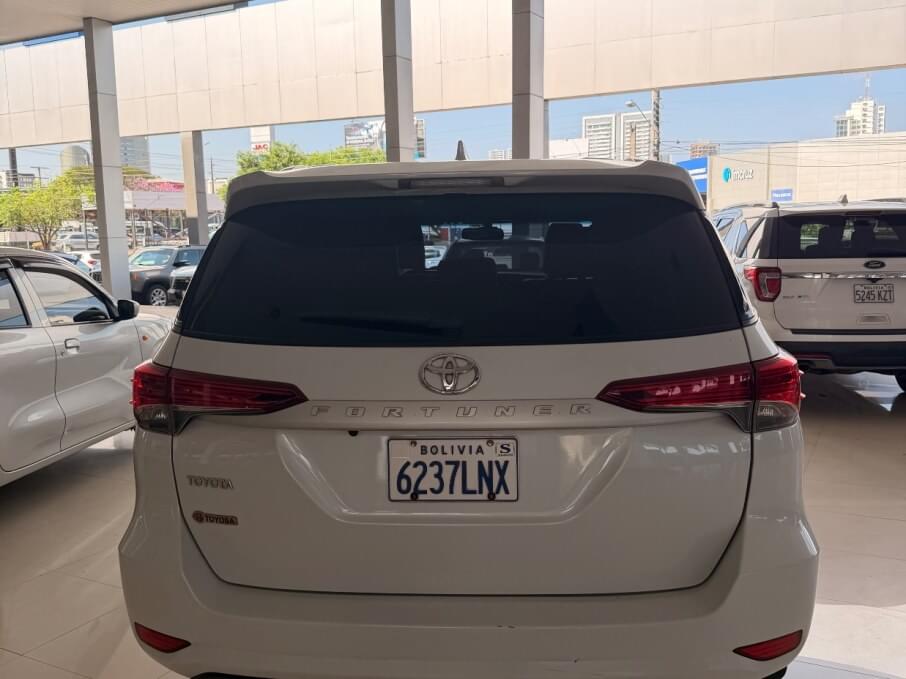 TOYOTA FORTUNER 2023 35.532 Kms.