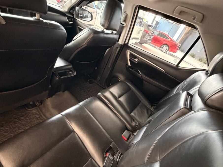 TOYOTA FORTUNER 2023 35.532 Kms.