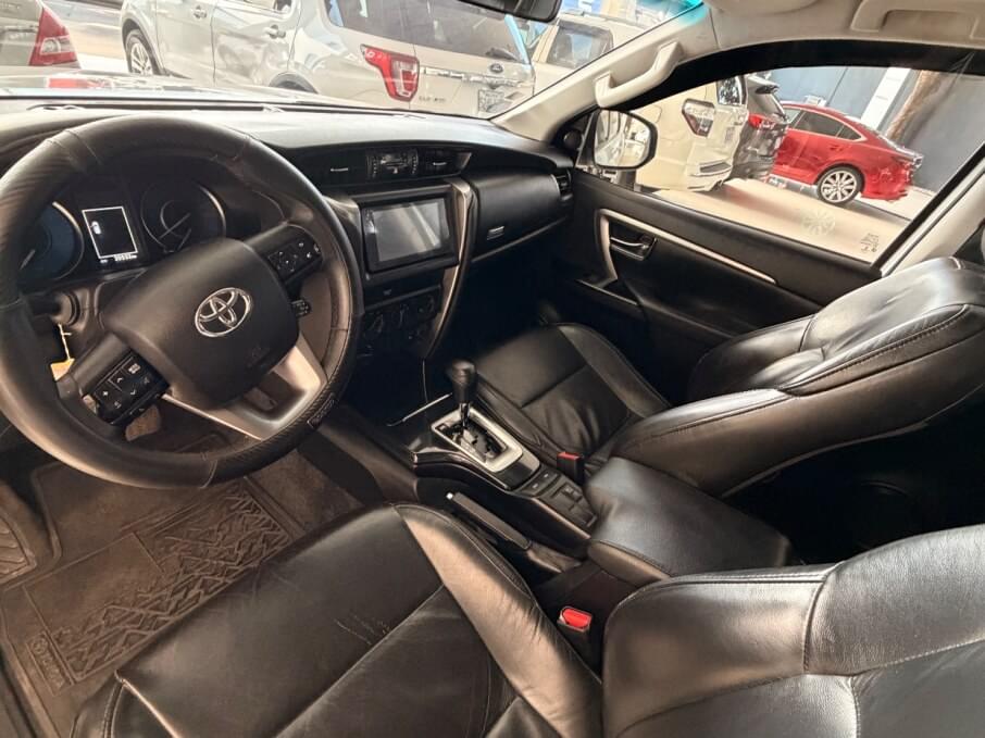 TOYOTA FORTUNER 2023 35.532 Kms.
