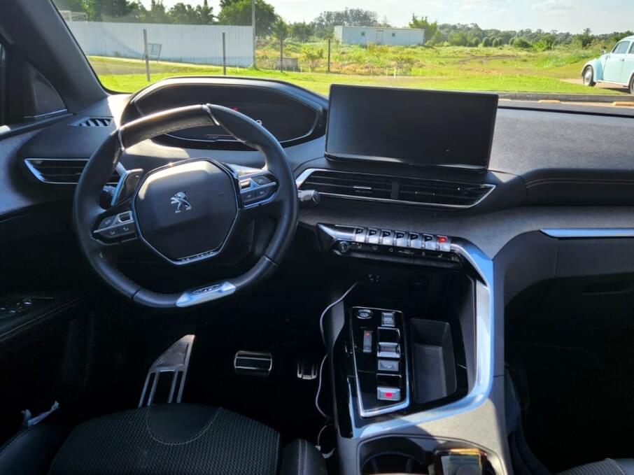 PEUGEOT 5008 2024 62.000 Kms.