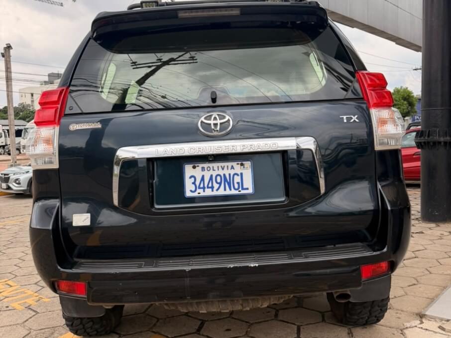 TOYOTA LAND CRUISER 2013 140.918 Kms.