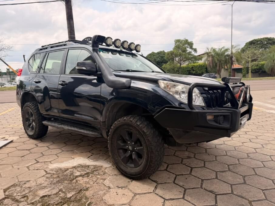 TOYOTA LAND CRUISER 2013 140.918 Kms.