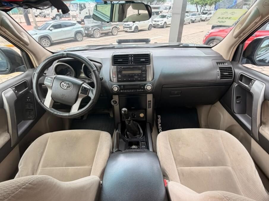 TOYOTA LAND CRUISER 2013 140.918 Kms.