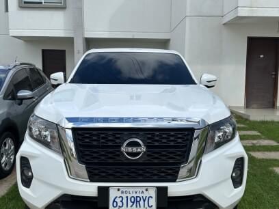 NISSAN FRONTIER 2024 33.000 Kms.
