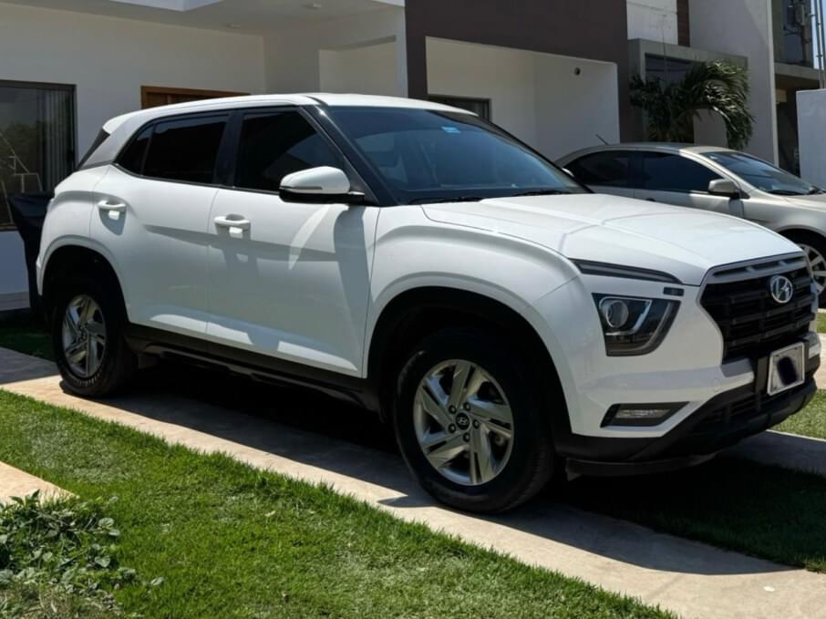 HYUNDAI CRETA 2023 40.000 Kms.