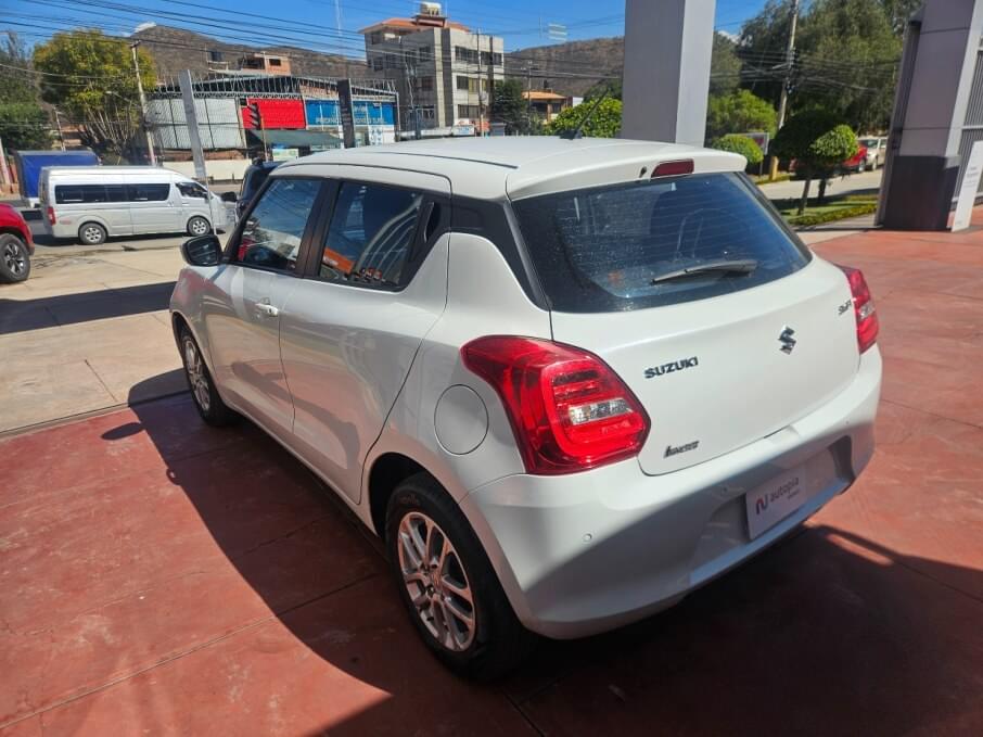 SUZUKI SWIFT 2022 36.900 Kms.