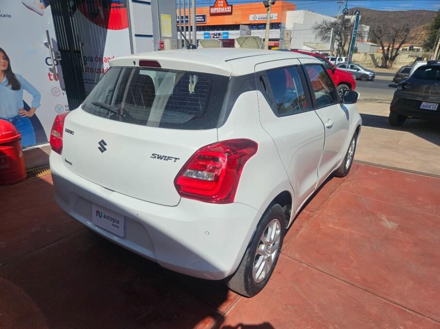 SUZUKI SWIFT 2022 36.900 Kms.