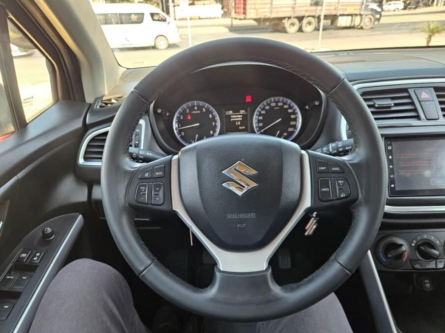 SUZUKI S-CROSS 2022 28.400 Kms.