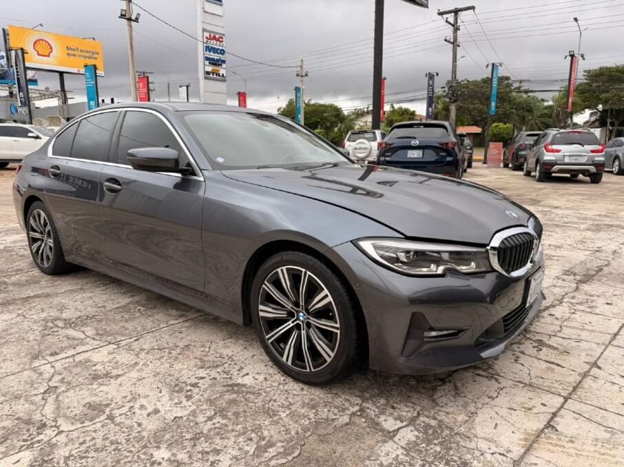 BMW 320 2022 27.464 Kms.