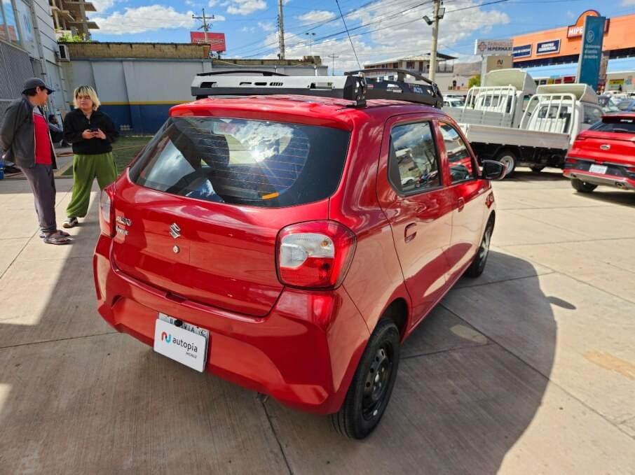 SUZUKI ALTO 2025 52.500 Kms.
