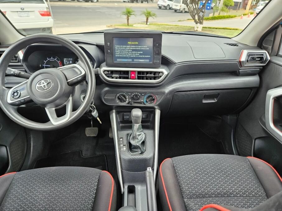 TOYOTA RAIZE 2023 33.900 Kms.