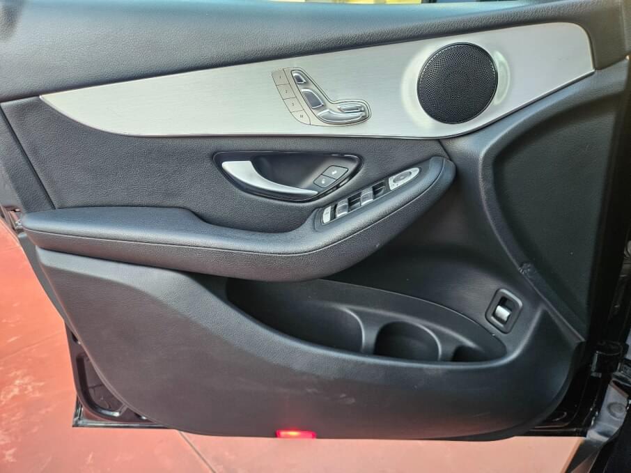 MERCEDES BENZ GLC 250 2017 54.200 Kms.