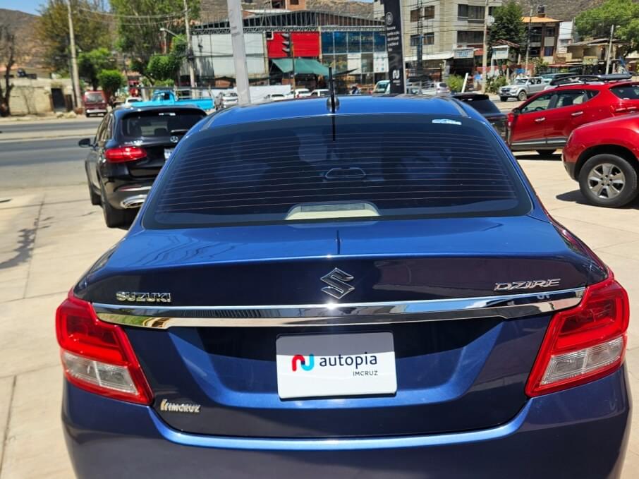 SUZUKI DZIRE SEDAN 2020 38.000 Kms.