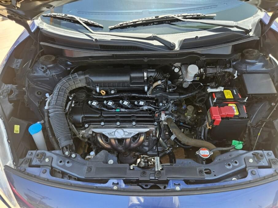 SUZUKI DZIRE SEDAN 2020 38.000 Kms.
