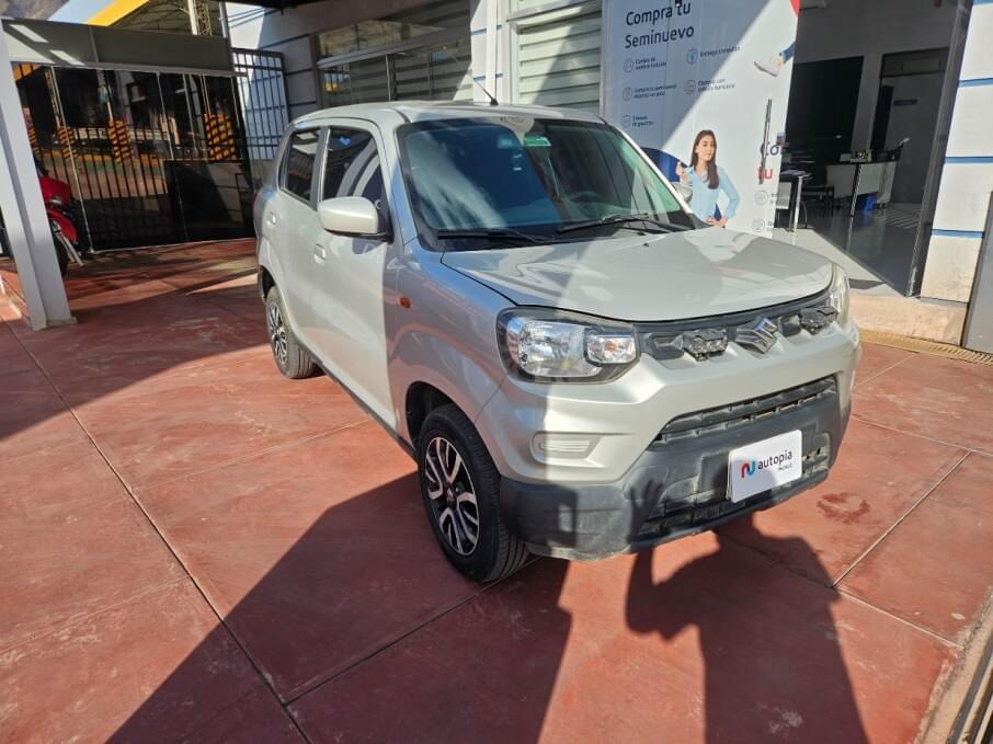 SUZUKI S-PRESSO 2023 105.700 Kms.