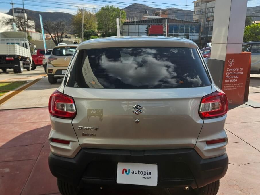 SUZUKI S-PRESSO 2023 105.700 Kms.