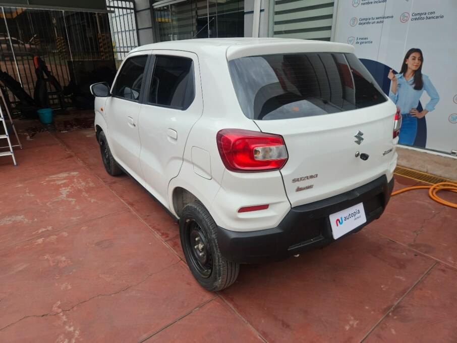 SUZUKI S-PRESSO 2023 99.300 Kms.