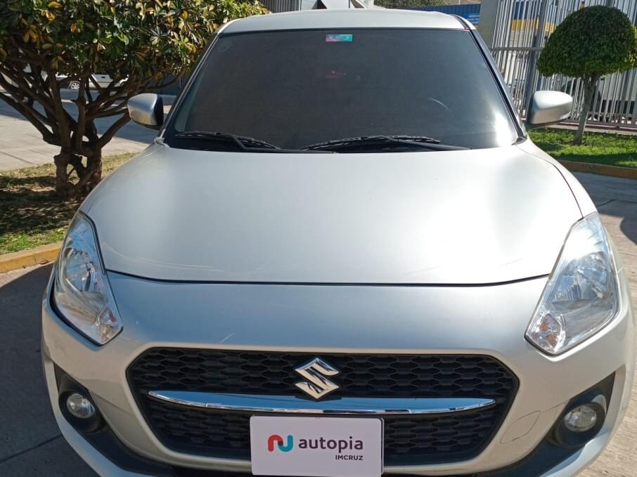 SUZUKI SWIFT 2024 31.800 Kms.