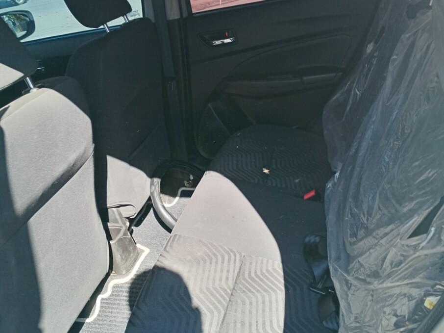 SUZUKI SWIFT 2024 31.800 Kms.