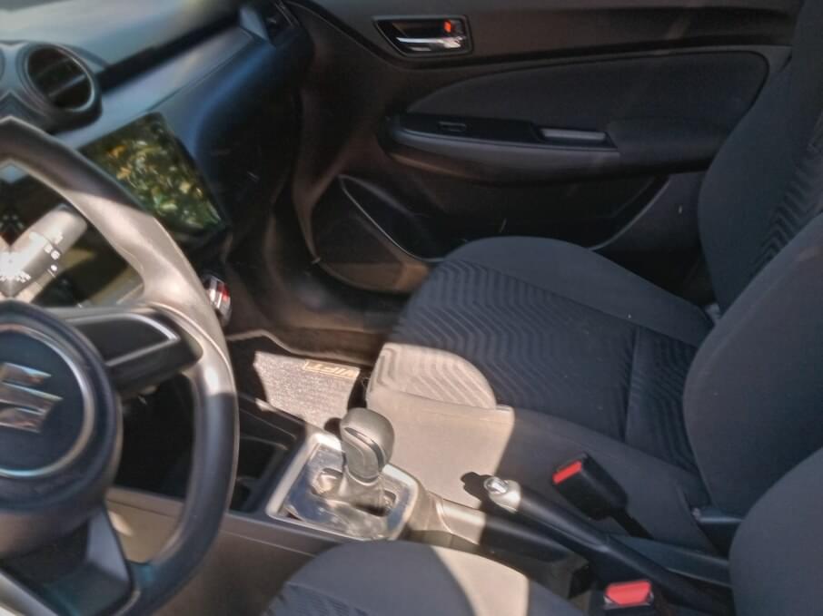 SUZUKI SWIFT 2024 31.800 Kms.