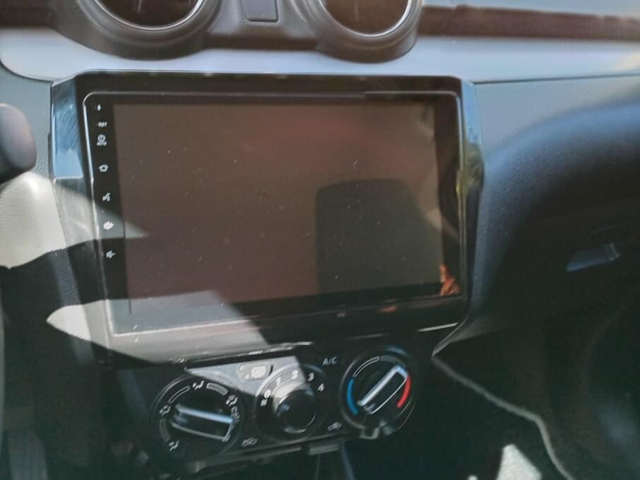 SUZUKI SWIFT 2024 31.800 Kms.