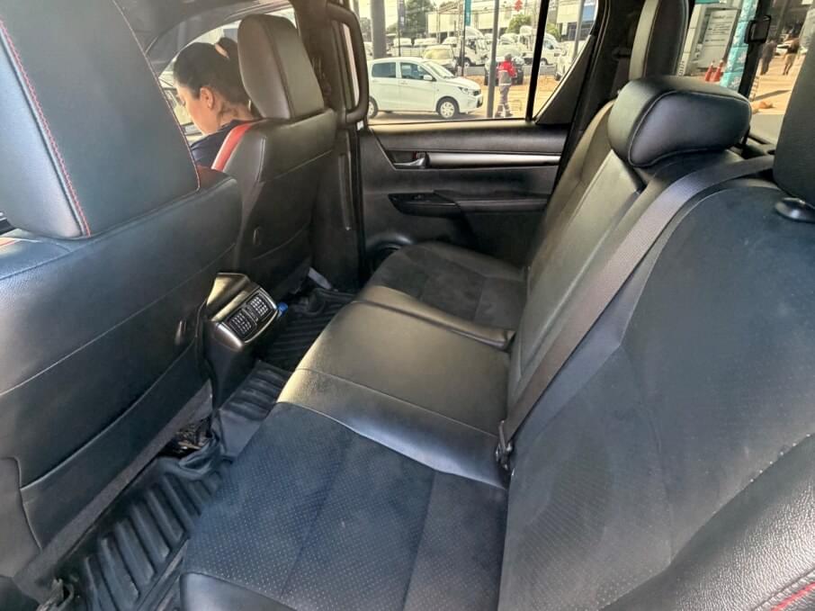 TOYOTA HILUX 2023 47.739 Kms.