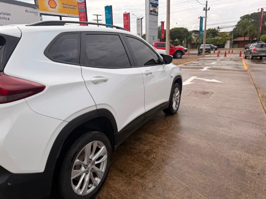 CHEVROLET TRACKER 2023 75.855 Kms.