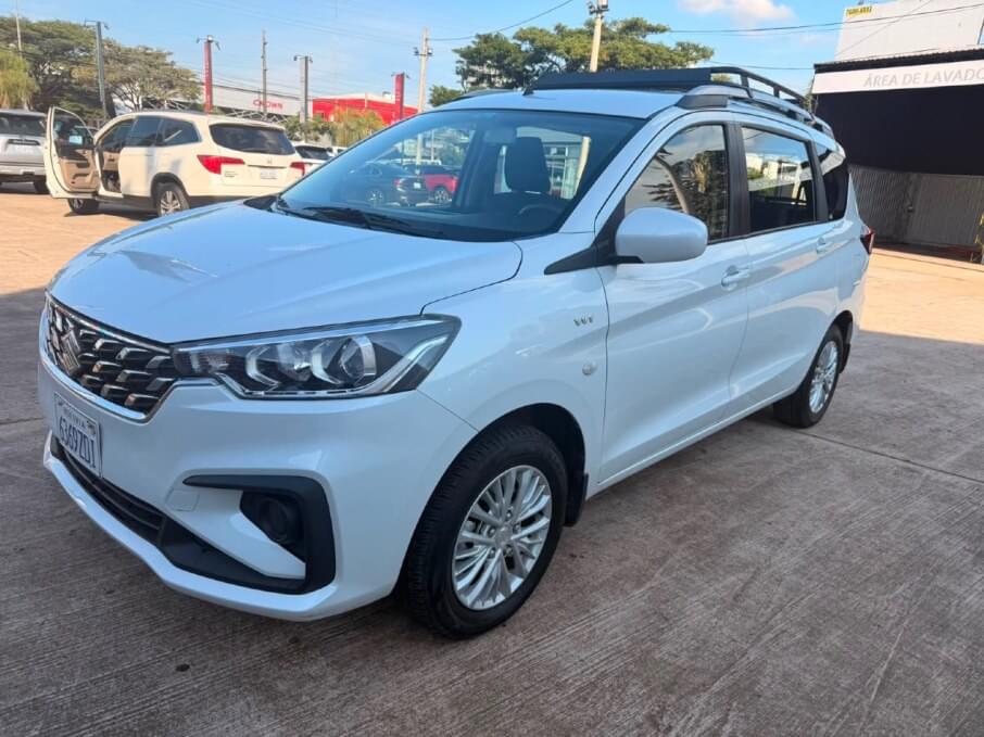 SUZUKI ERTIGA 2023 18.543 Kms.