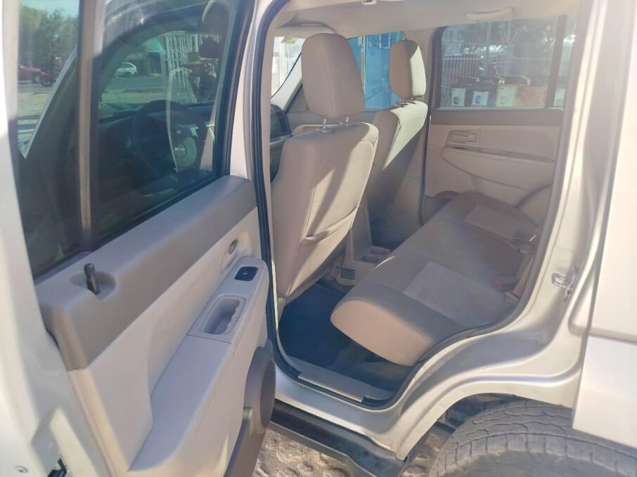 JEEP LIBERTY 2008 99.000 Kms.