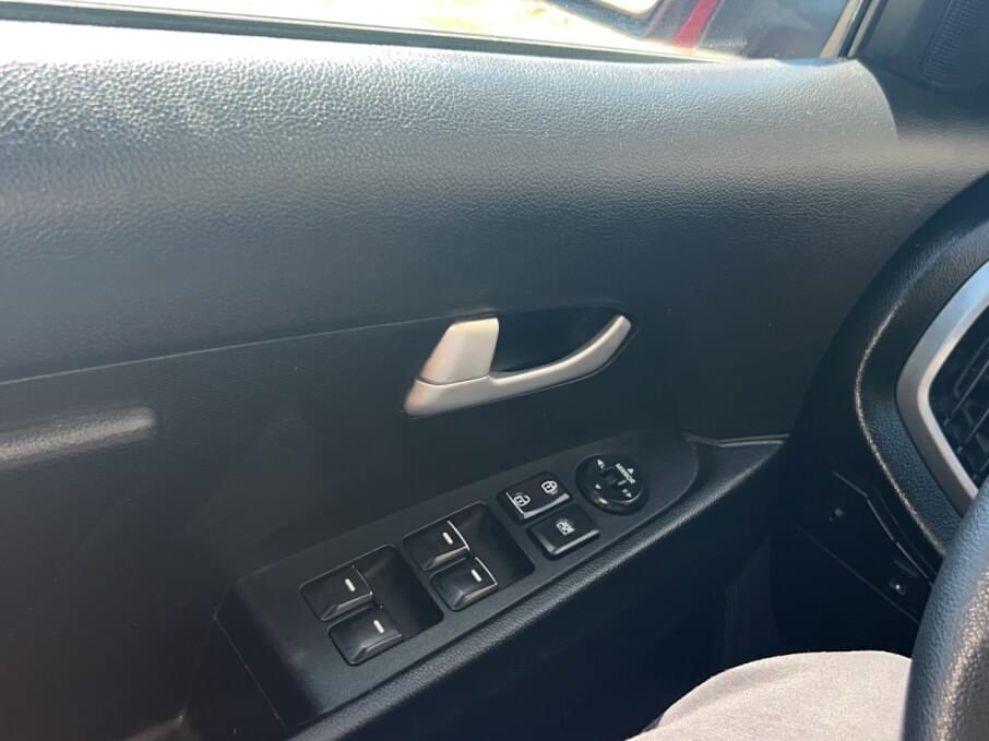 KIA SPORTAGE 2015 65.000 Kms.