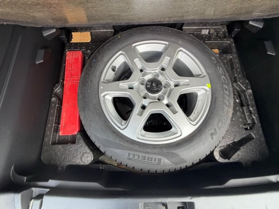 JEEP RENEGADE 2023 27.000 Kms.