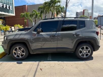 JEEP RENEGADE 2023 27.000 Kms.