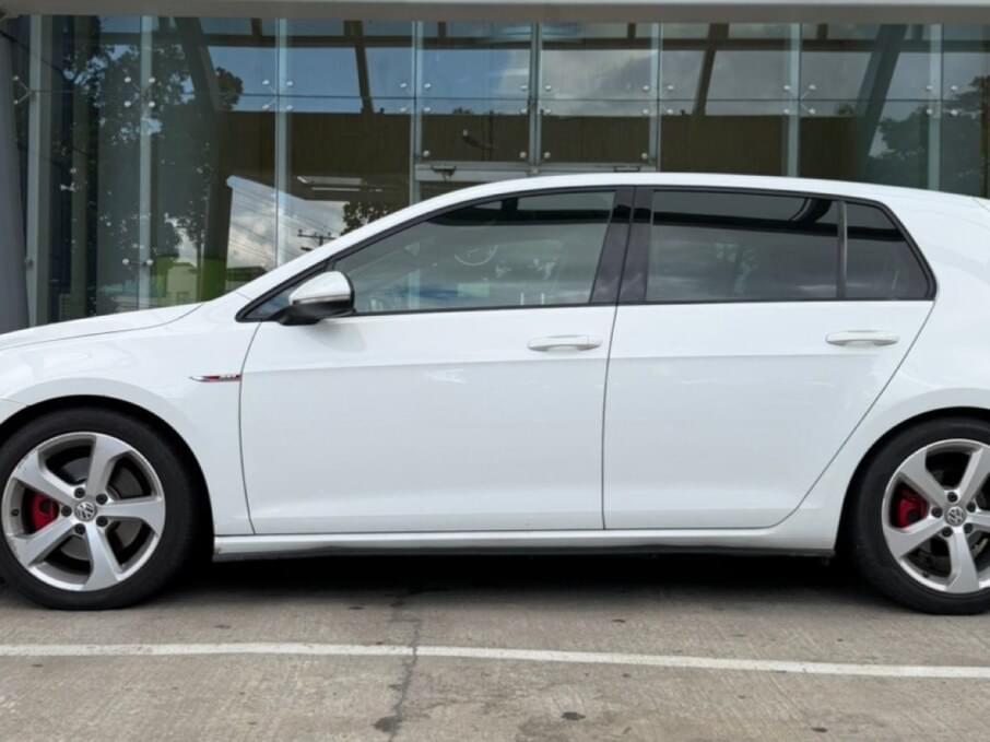 VOLKSWAGEN GOLF 2015 103.000 Kms.
