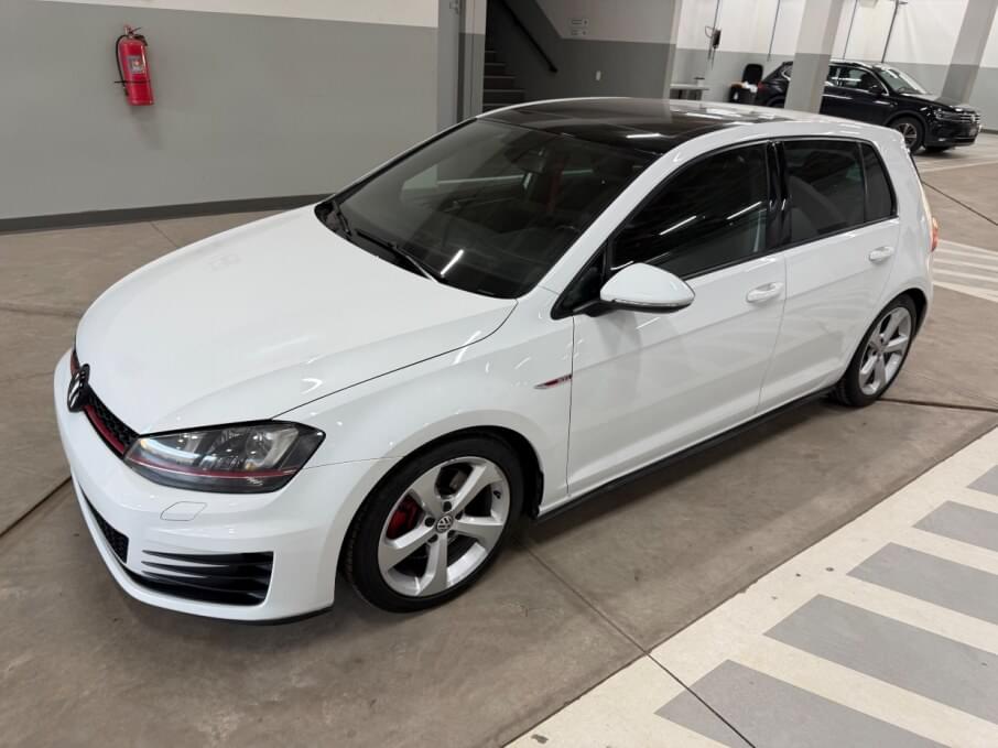 VOLKSWAGEN GOLF 2015 103.000 Kms.
