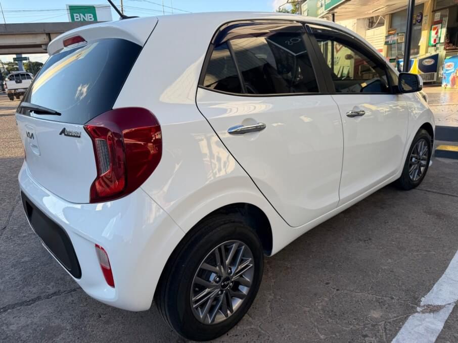 KIA PICANTO 2023 4.800 Kms.