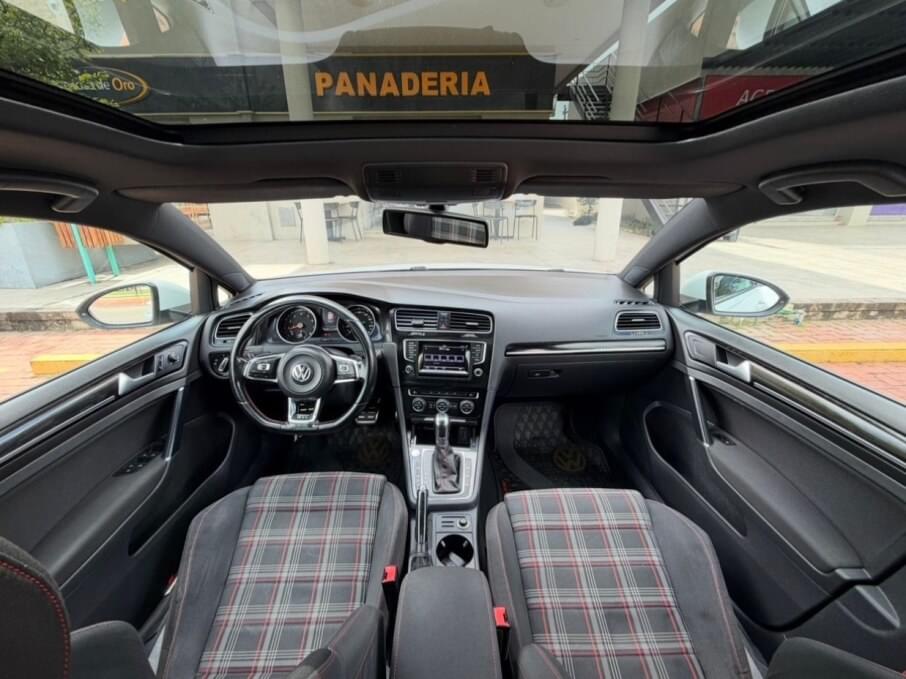 VOLKSWAGEN GOLF 2015 103.000 Kms.