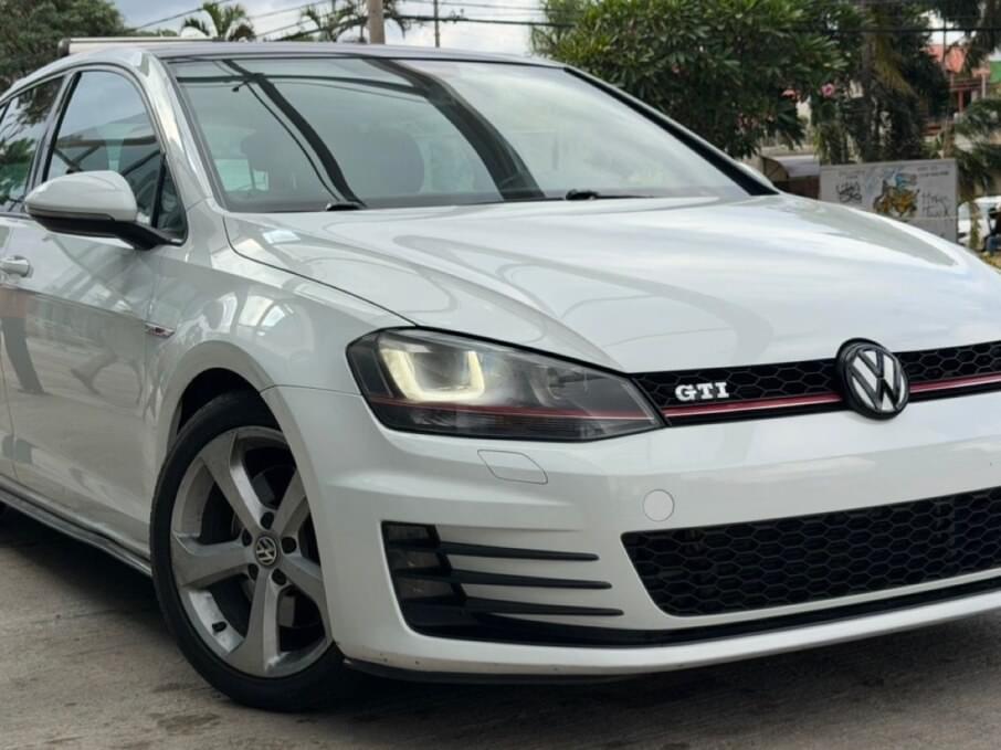 VOLKSWAGEN GOLF 2015 103.000 Kms.