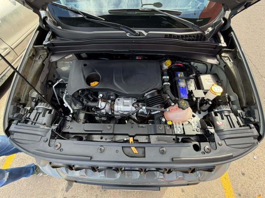 JEEP RENEGADE SPORT 4X2 2024 27.000 Kms.