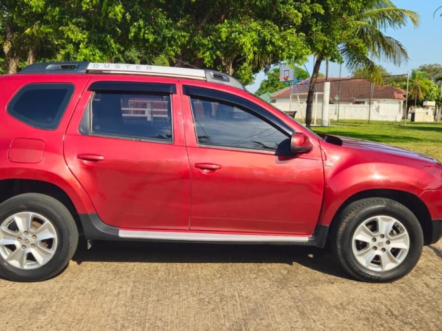 RENAULT DUSTER 2017 5 Kms.