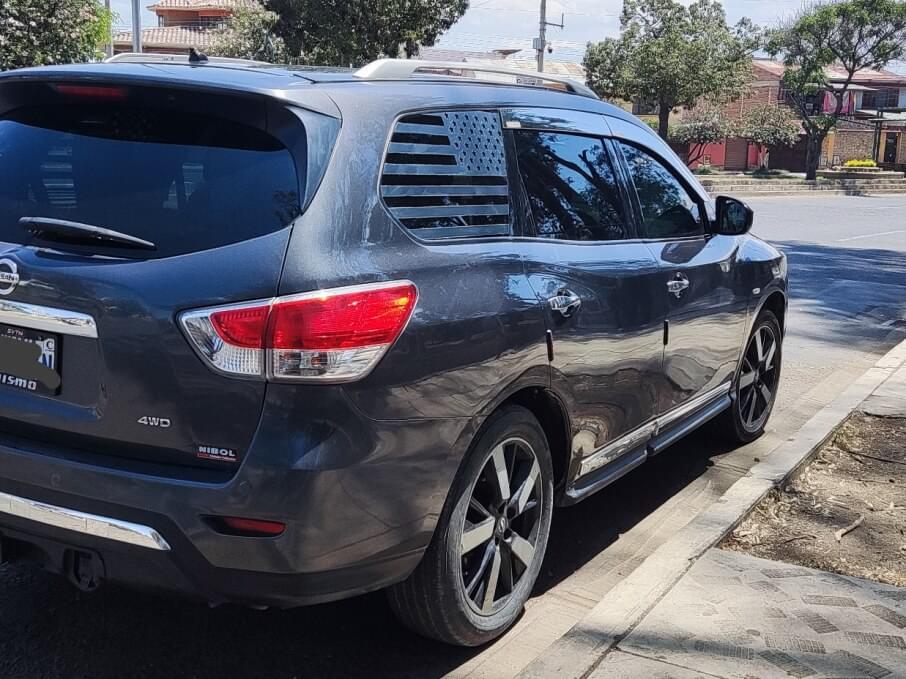 NISSAN PATHFINDER 2015 98.000 Kms.