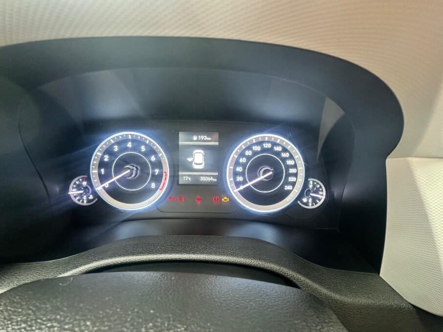 HYUNDAI CRETA 2023 35.000 Kms.