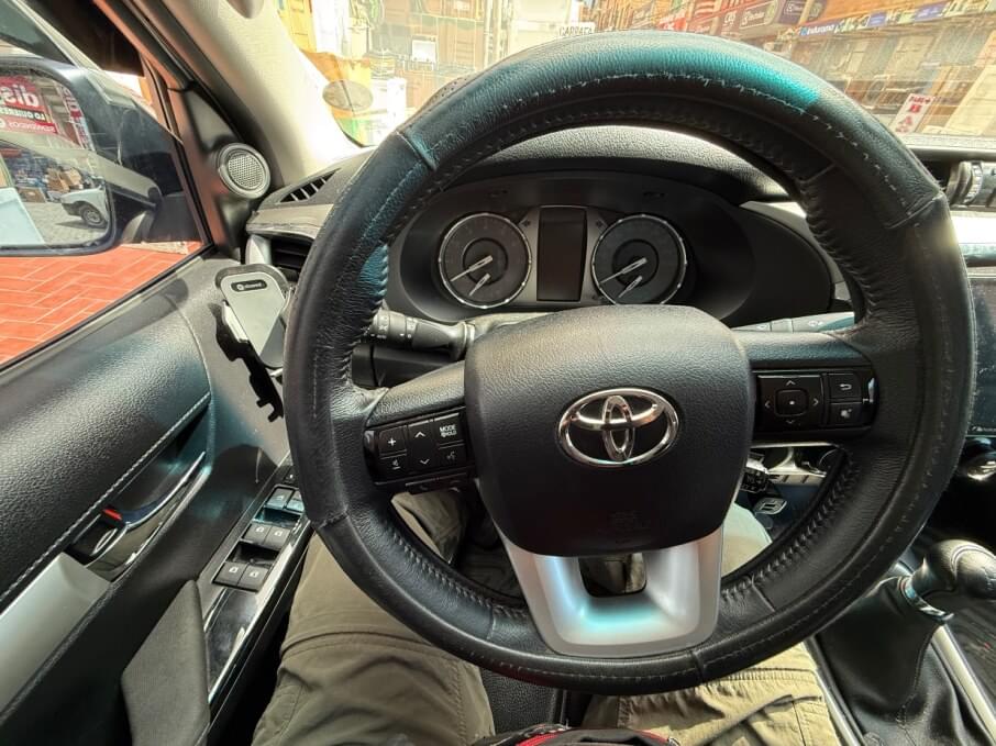 TOYOTA HILUX 2023 25.000 Kms.