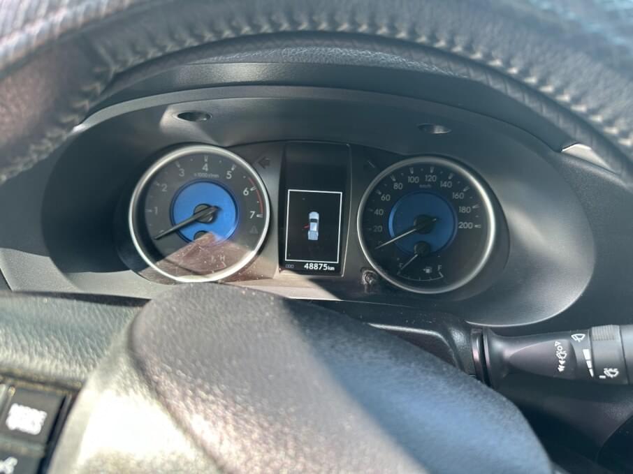 TOYOTA HILUX 2019 49.000 Kms.