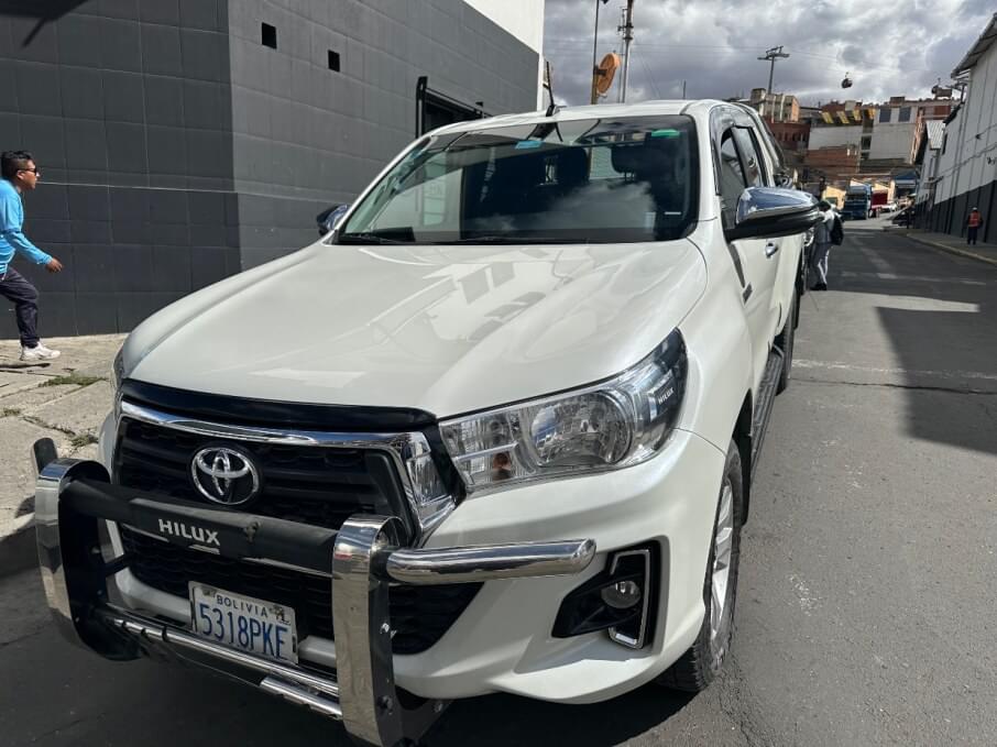 TOYOTA HILUX 2019 49.000 Kms.