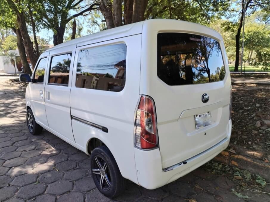 LIFAN LF VAN DA AC 2015 172.000 Kms.