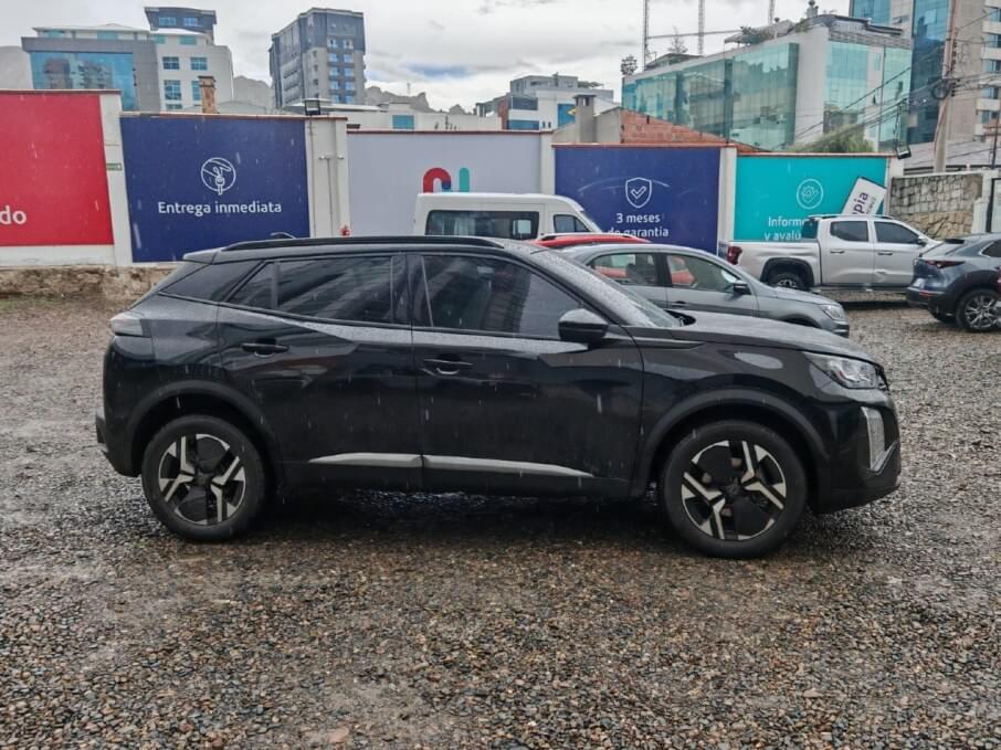 PEUGEOT 2008 2024 22.777 Kms.
