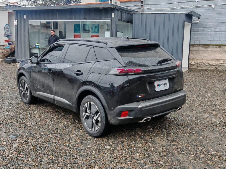 PEUGEOT 2008 2024 22.777 Kms.